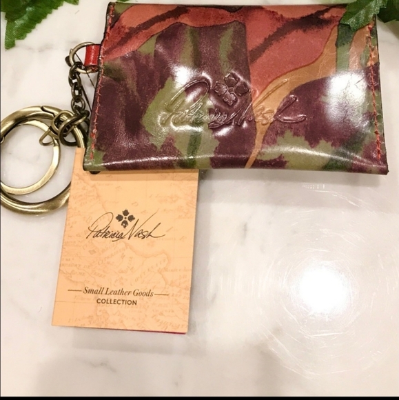 Patricia Nash Card holder, key chain. - Picture 3 of 4